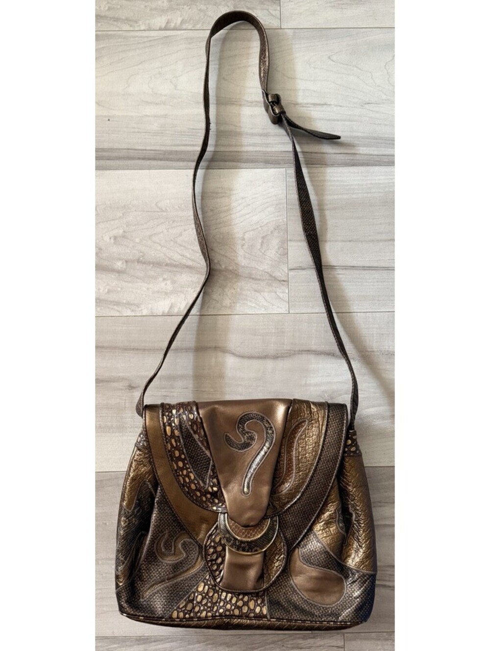 Sharif 1827 Vtg Metallic Bronze/Brown Leather Purse Embossed Snake Lizard Print